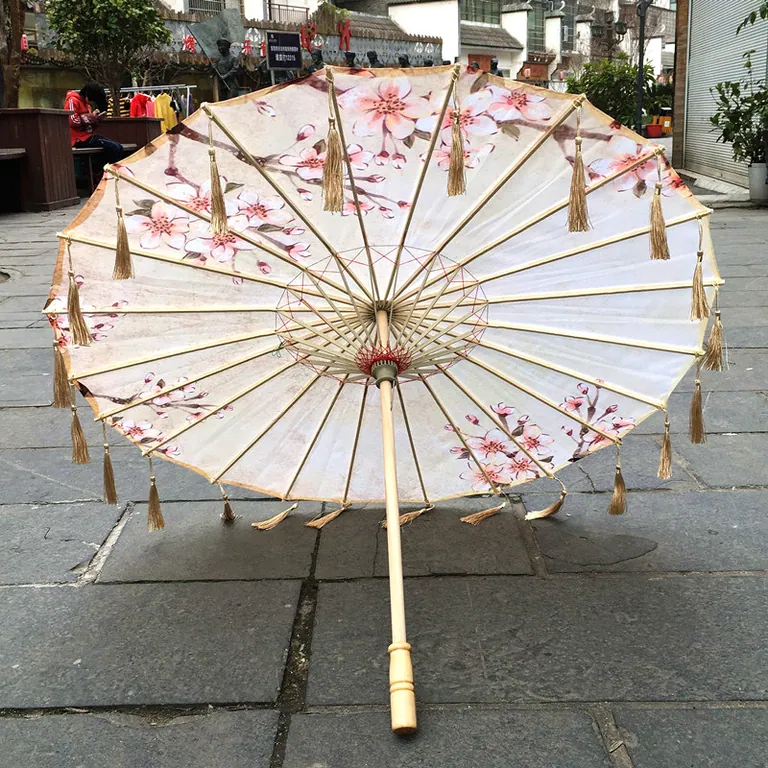 Romantic Oil Paper Umbrella، صورة تفصيلية 1