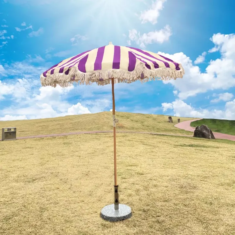 Cotton Tassels Beach Umbrella، الصورة 1
