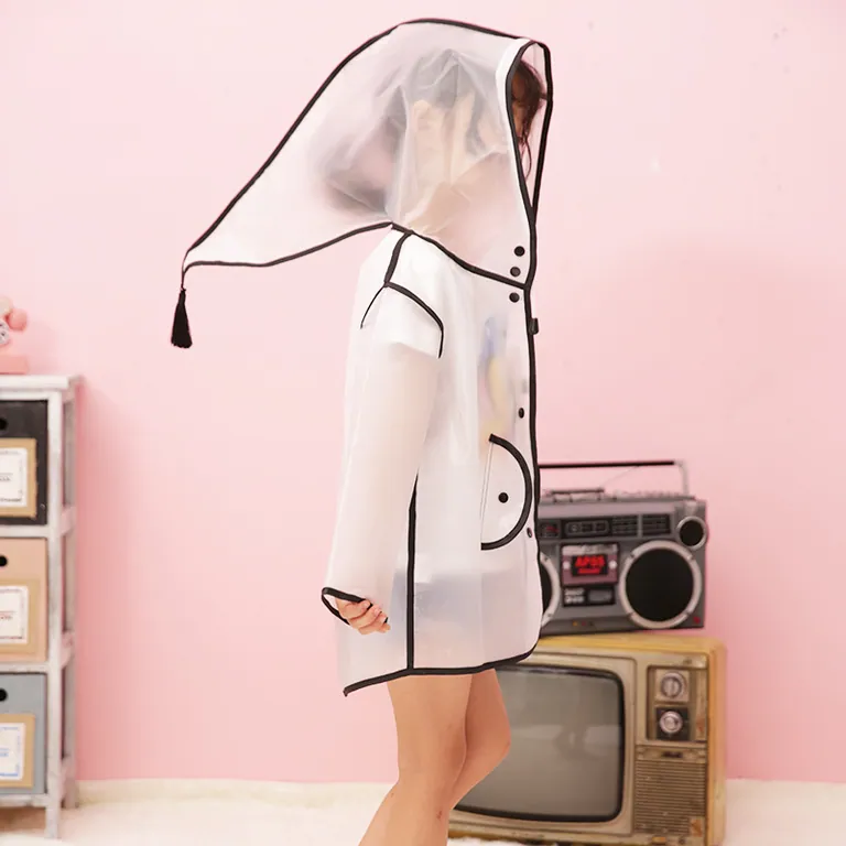 custom made waterproof TPU fabrics womens rain jacket,hiking handbag compostable yellow raincoat rain poncho，细节图 3