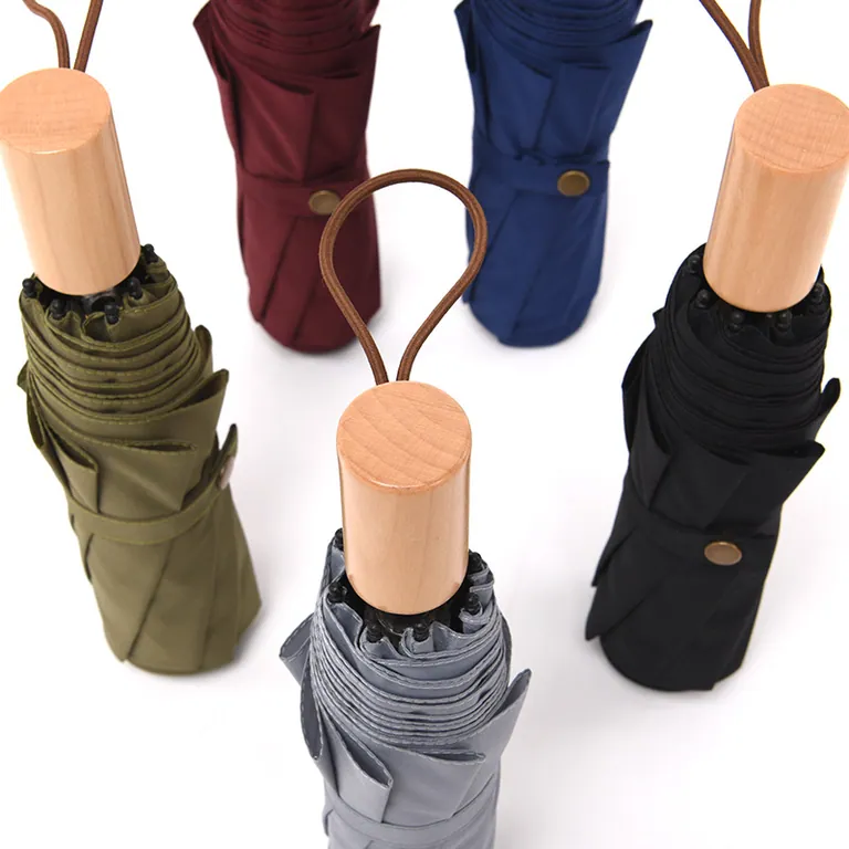 custom pongee fabric 3fold umbrella promotional rain umbrella wooden handle wholesale، صورة تفصيلية 3