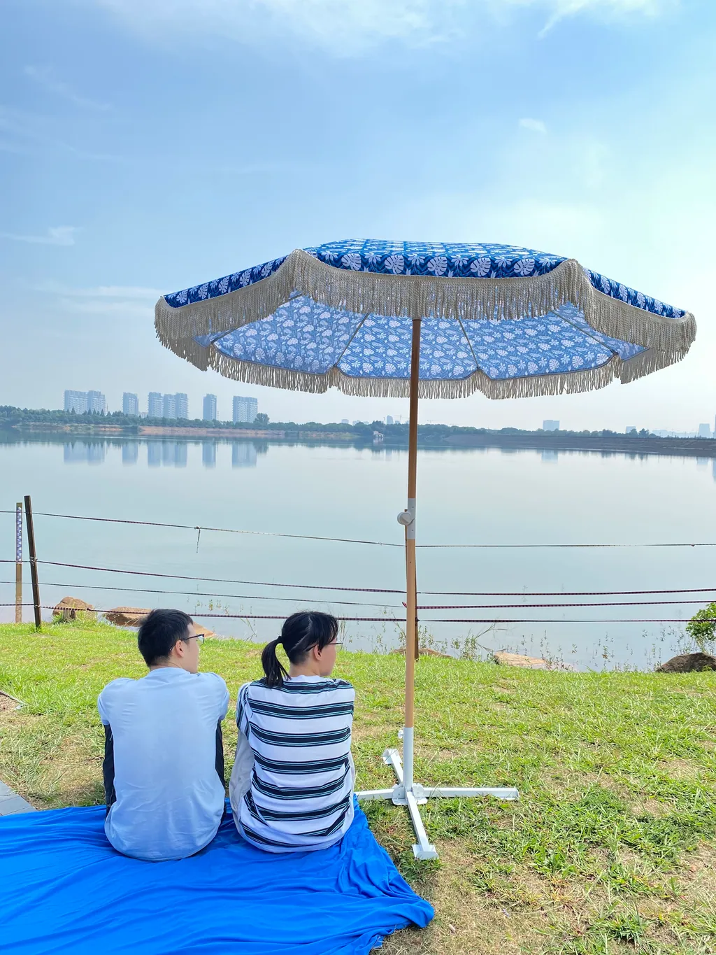 户外遮阳蓬摆摊雨棚伸缩式折叠四方伞，细节图 1
