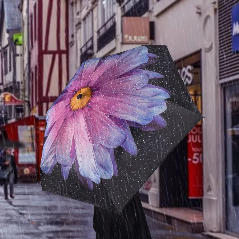 Custom Design Metal Shaft Three Folding Umbrellas Windproof Perfect Umbrella for Rain and Sun,第 1 张图片